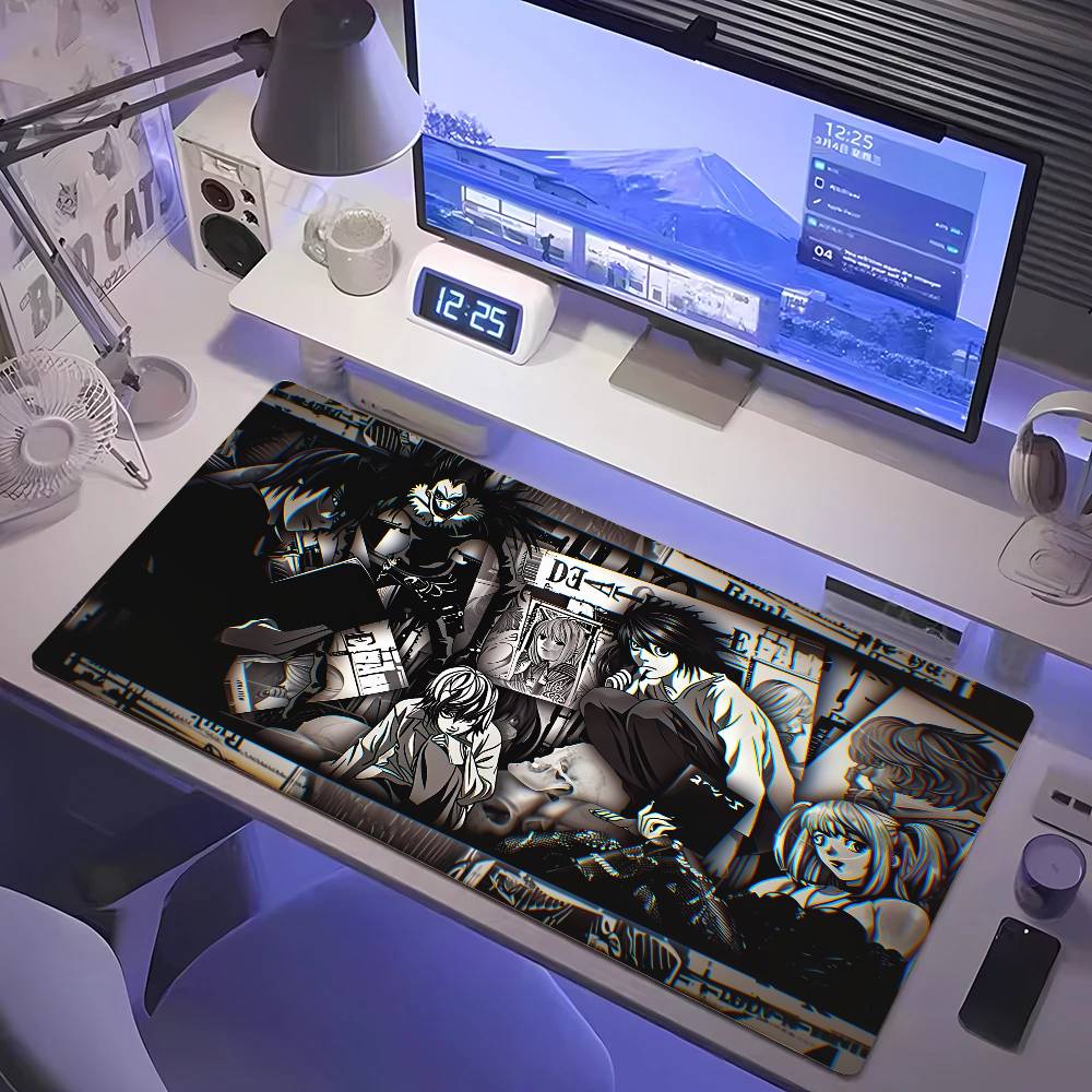 بساط مكتب ياباني بتصميم مانغا  - مراجعة Gaming Accessories For Your Desk وسعره