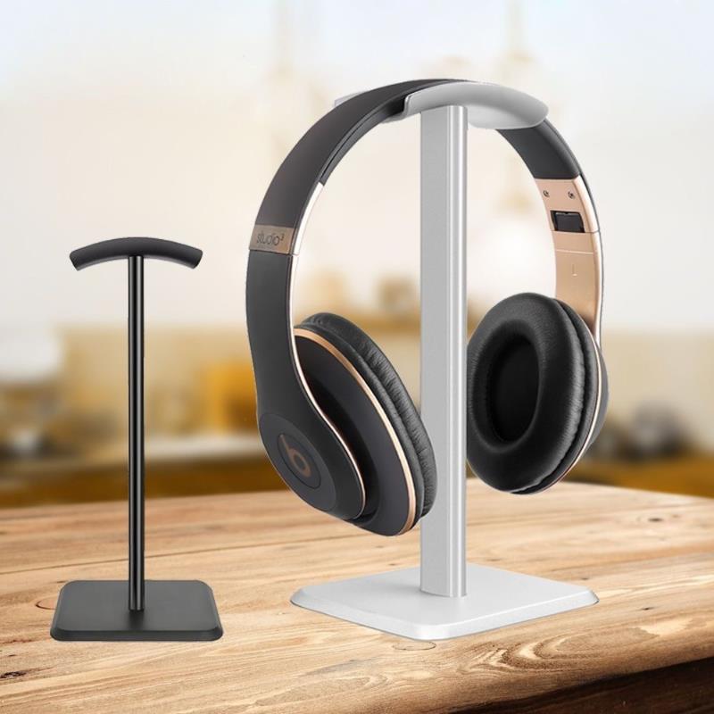 حامل سماعات رأس بلاستيكي عالمي - مراجعة Gaming Accessories Rgb وسعره